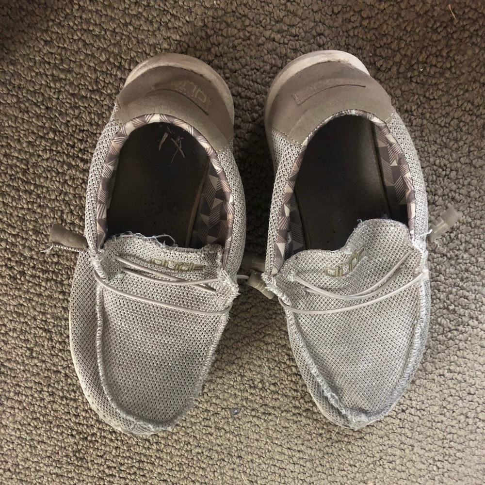 Hey Dude Khaki color